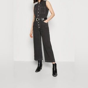 Levi’s Black Denim Sleeveless Wide Leg Overalls Jumpsuit Button Front Size S